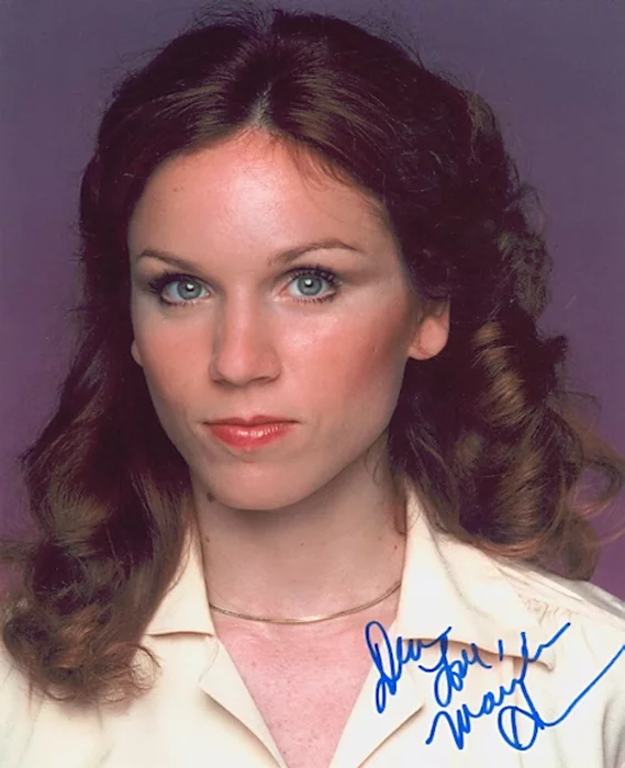 Marilu Henner autograph