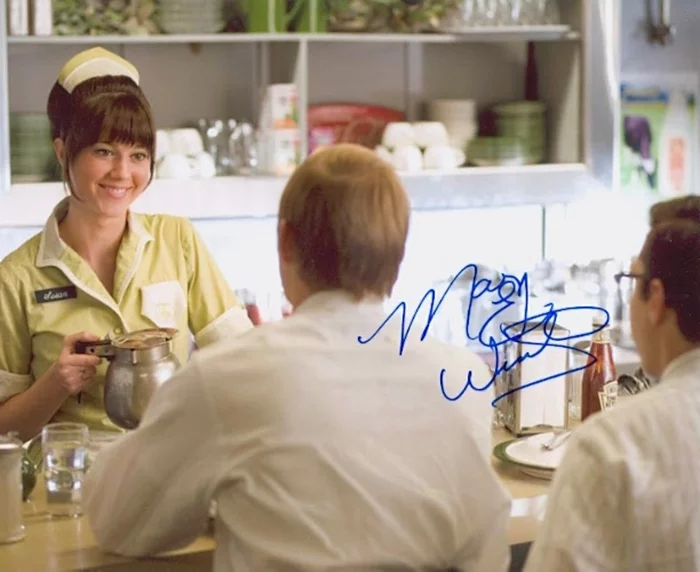 Mary Elizabeth Winstead autograph