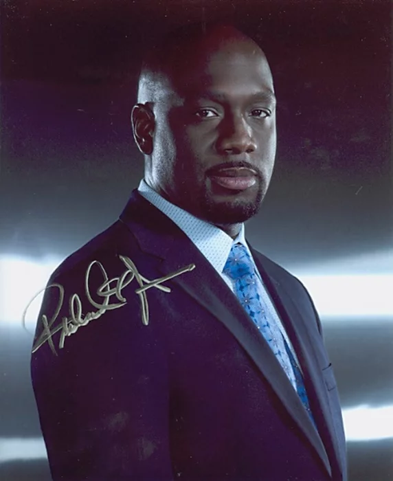 Richard T. Jones autograph