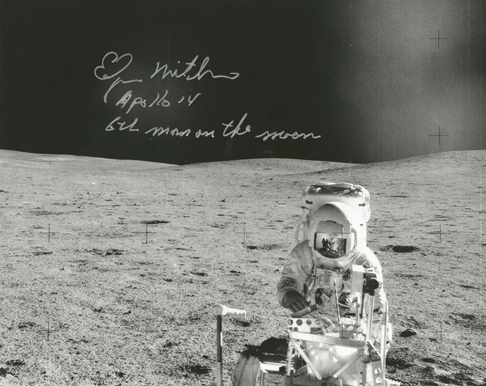 Edgar Mitchell autograph