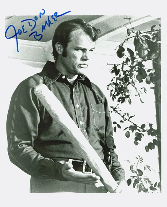 Joe Don Baker autograph