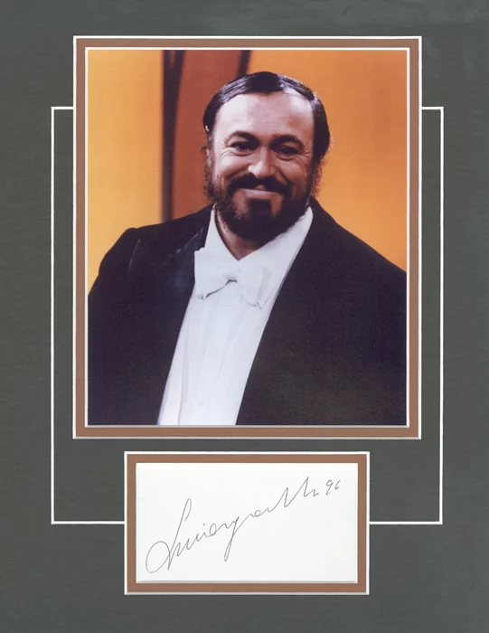Luciano Pavarotti autograph