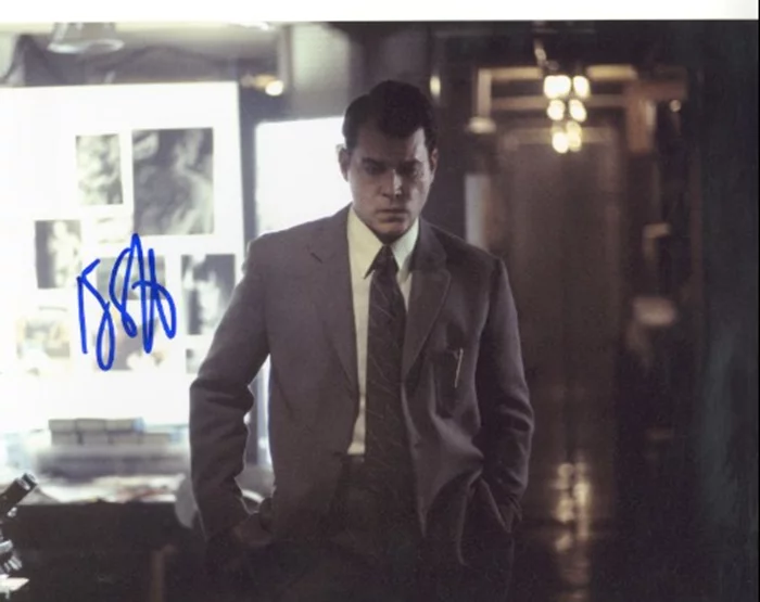 Ray Liotta autograph