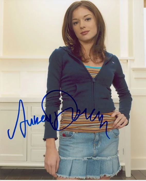 Aubrey Dollar autograph