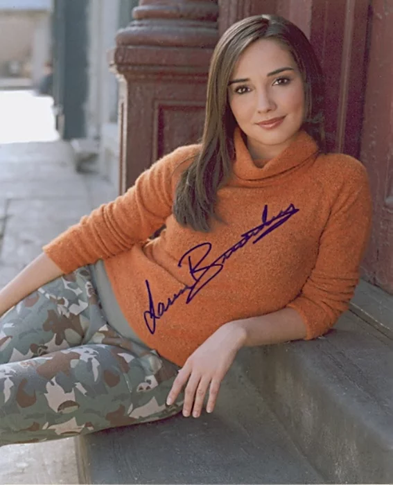 Laura Breckenridge autograph