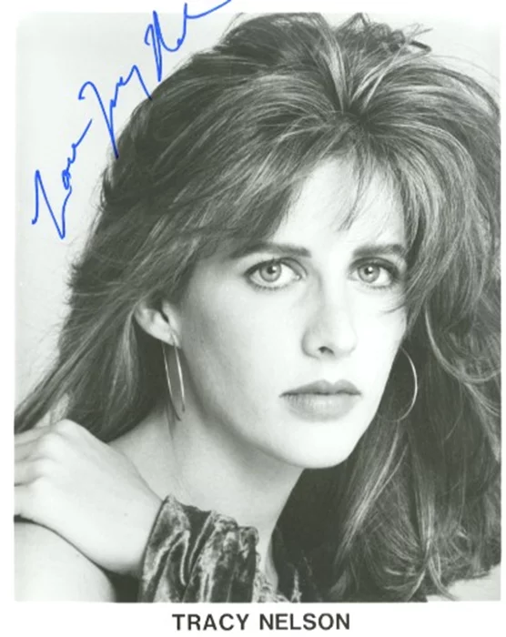 Tracy Nelson autograph