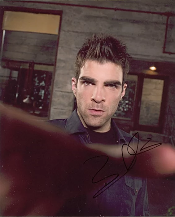 Zachary Quinto autograph