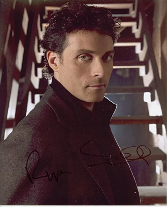 Rufus Sewell autograph