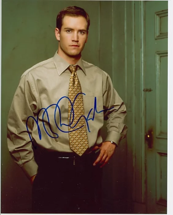 Mark Paul Gosselaar autograph