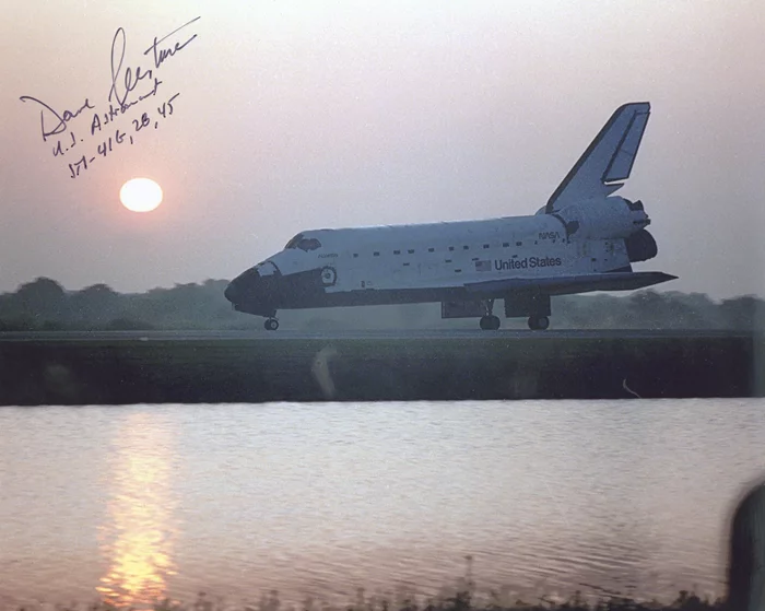 Dave Leestma autograph