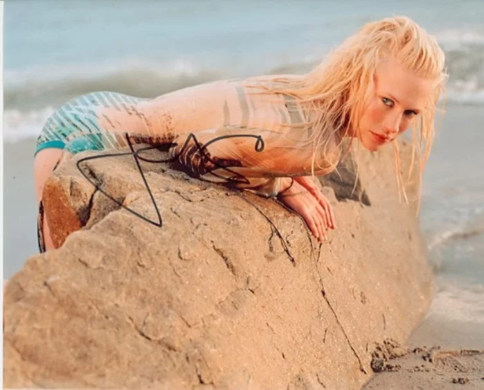 January Jones autograph
