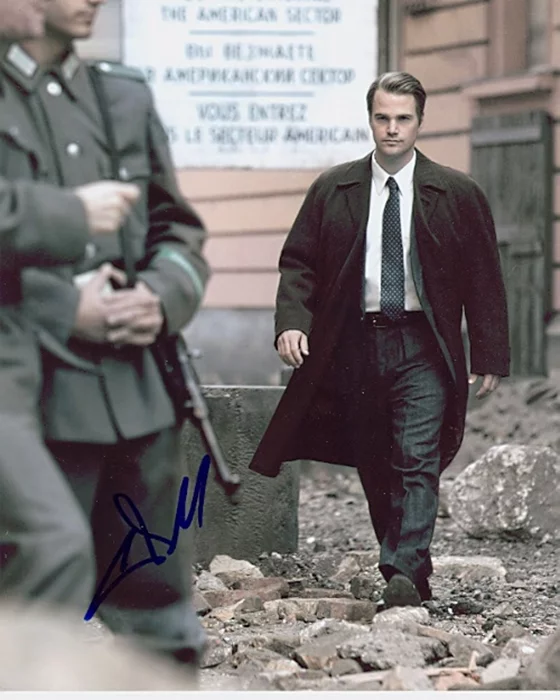 Chris O'Donnell autograph