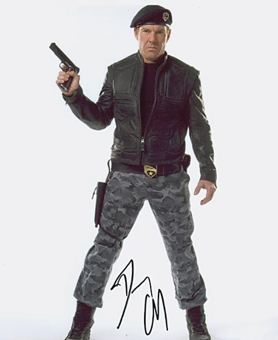 Dennis Quaid autograph