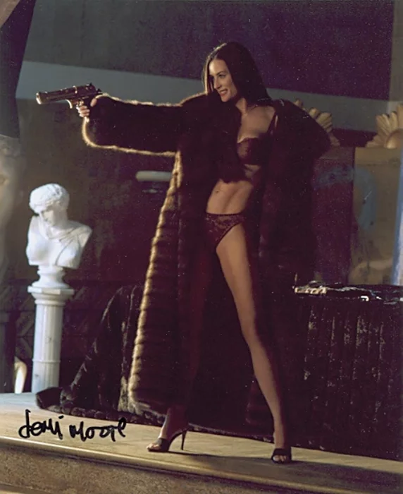 Demi Moore autograph