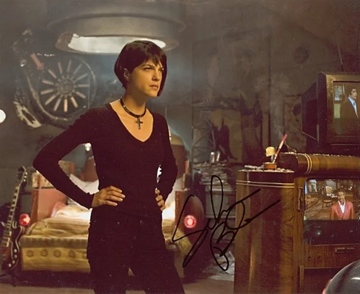 Selma Blair autograph