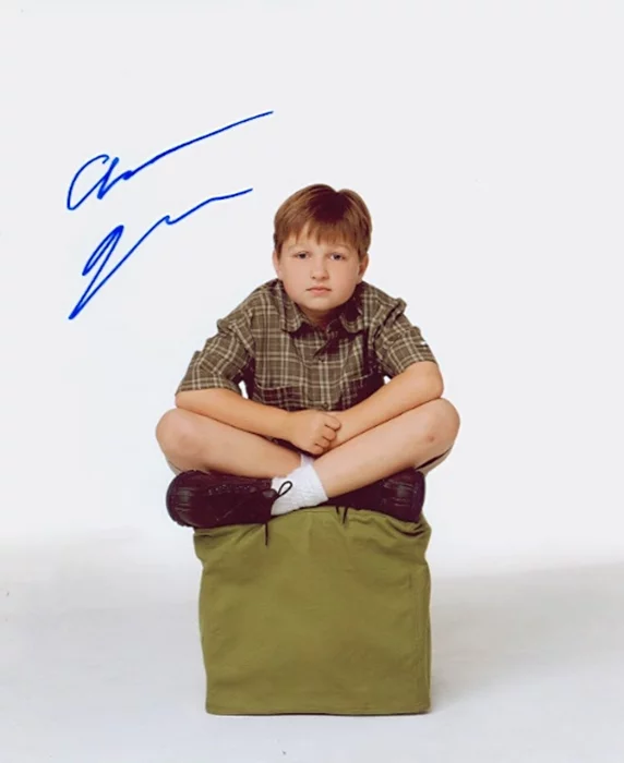 Angus Jones autograph