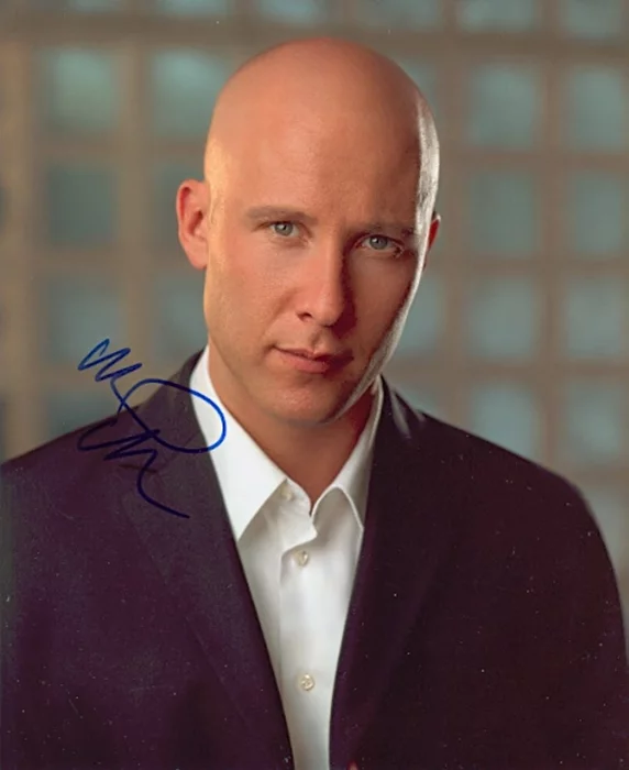 Michael Rosenbaum autograph
