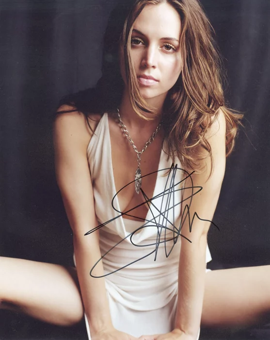 Eliza Dushku autograph
