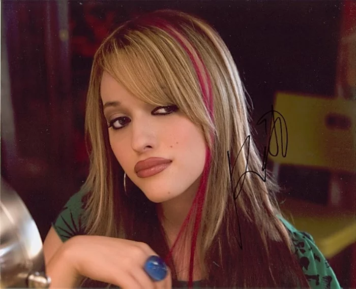 Kat Dennings autograph