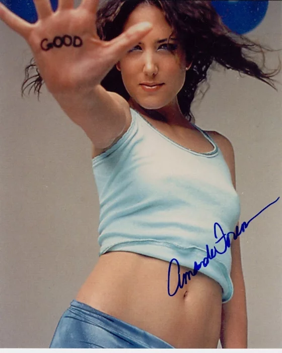 Amanda Foreman autograph