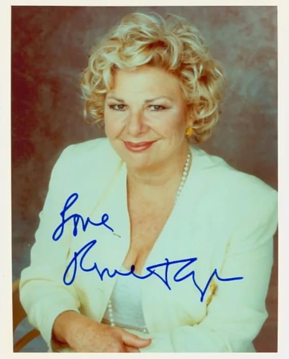 Renee Taylor autograph