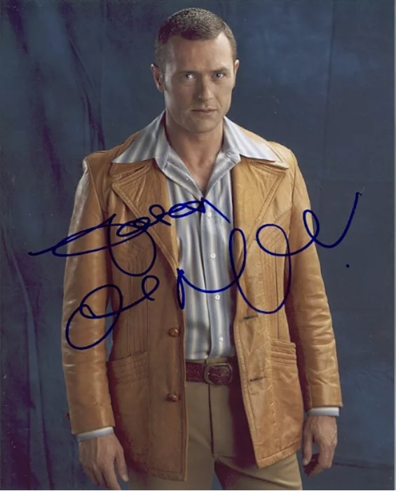 Jason O'Mara autograph