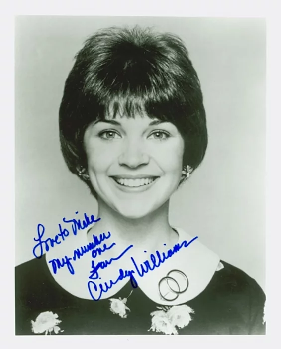 Cindy Williams autograph