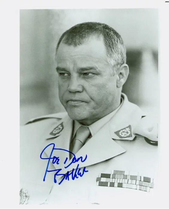 Joe Don Baker autograph