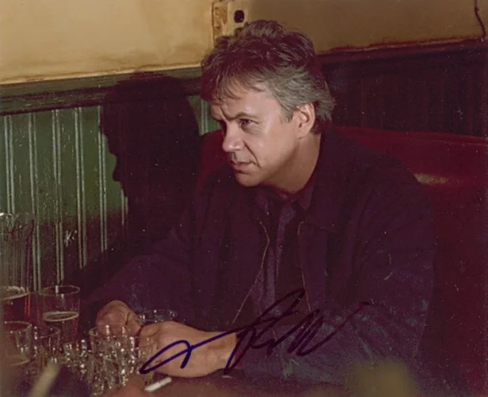 Tim Robbins autograph
