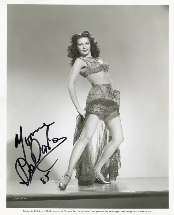 Yvonne DeCarlo autograph
