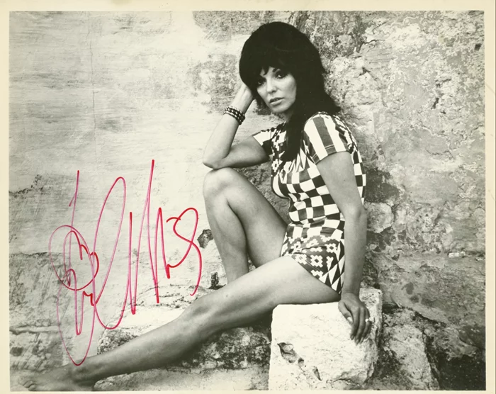 Joan Collins autograph