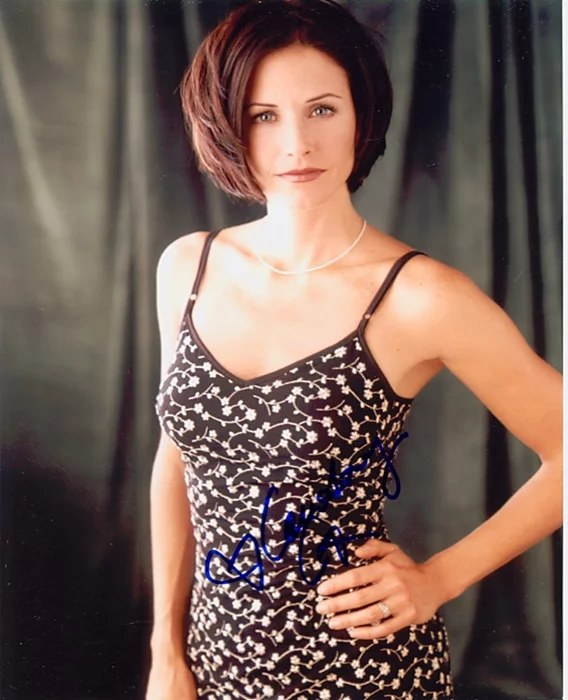 Courteney Cox autograph