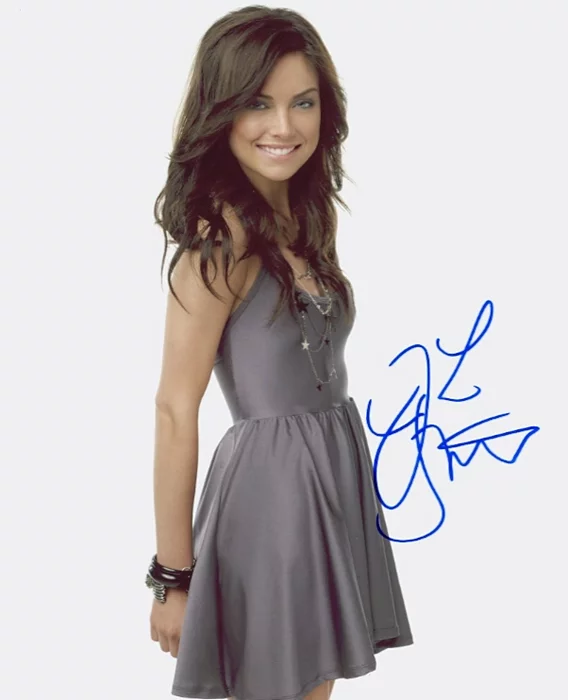 Jessica Stroup autograph