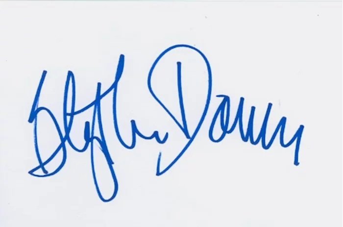 Blythe Danner autograph