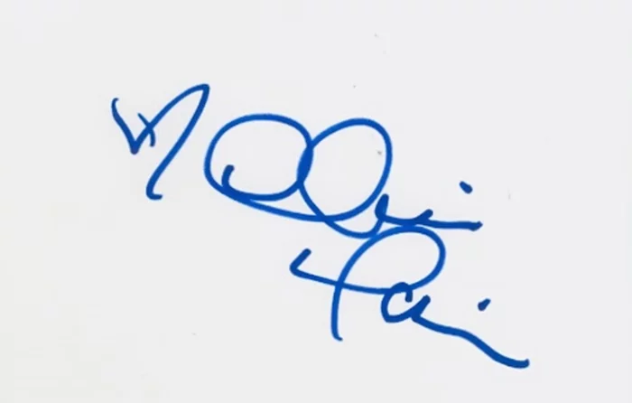 Christine Lakin autograph