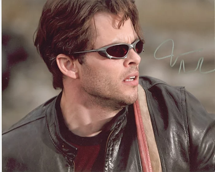 James Marsden autograph
