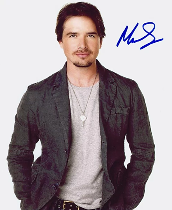 Matthew Settle autograph