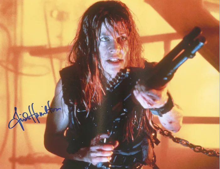 Linda Hamilton autograph