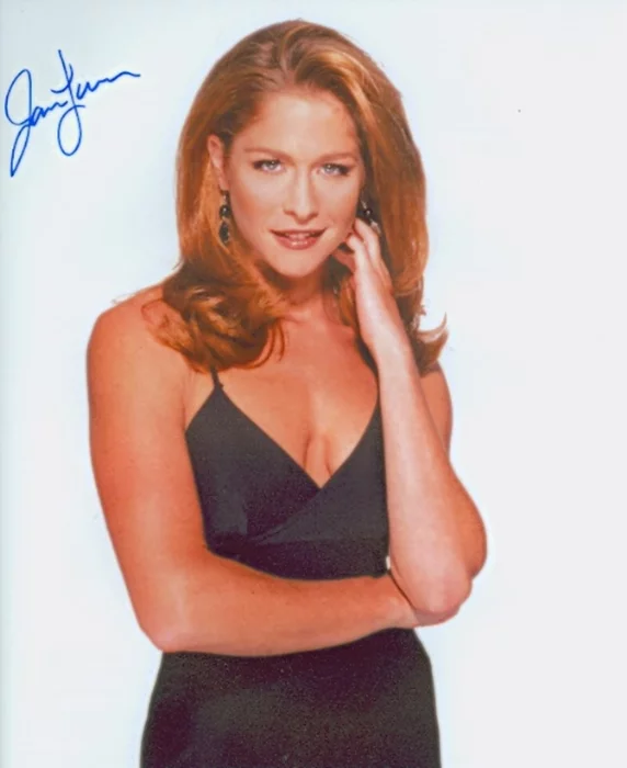Jamie Luner autograph