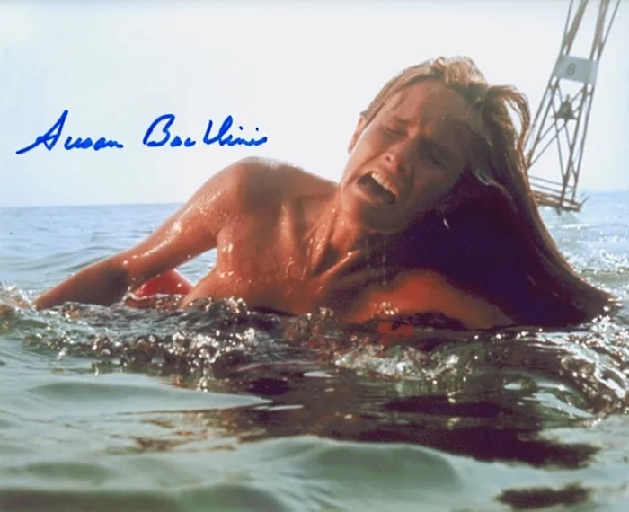 Susan Backlinie autograph