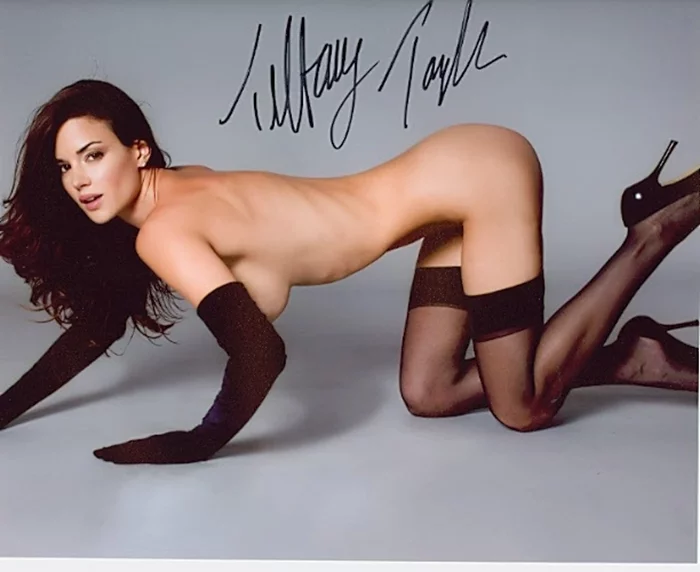Tiffany Taylor autograph