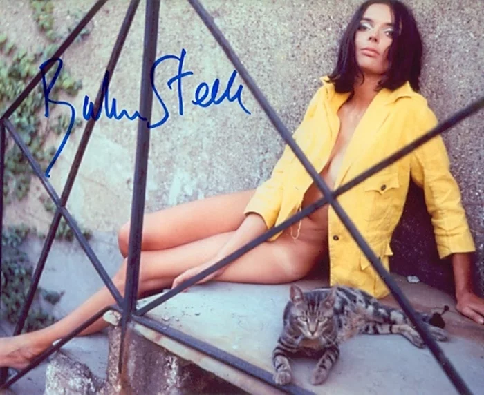 Barbara Steele autograph