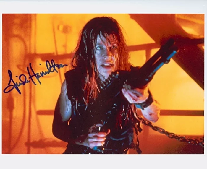 Linda Hamilton autograph