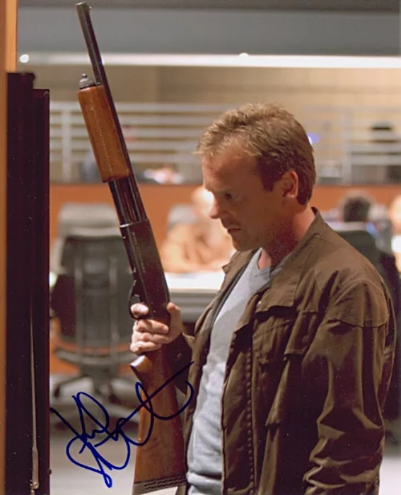 Kiefer Sutherland autograph