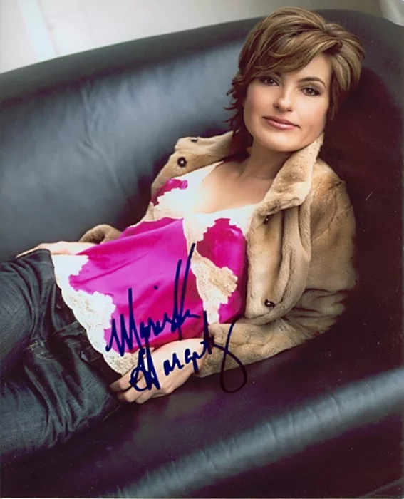 Mariska Hargitay autograph