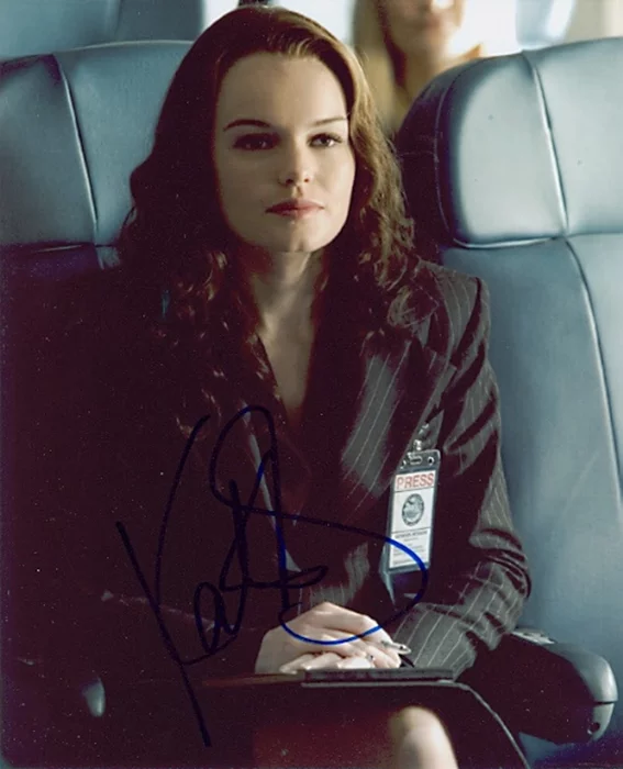 Kate Bosworth autograph