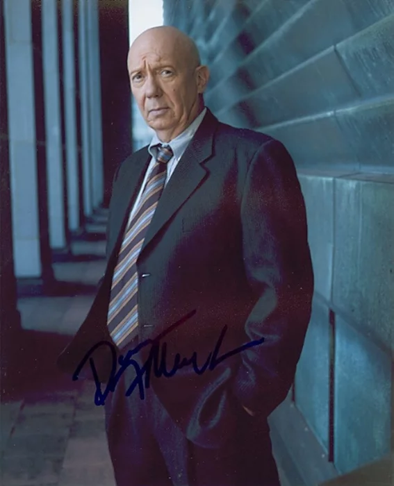 Dann Florek autograph