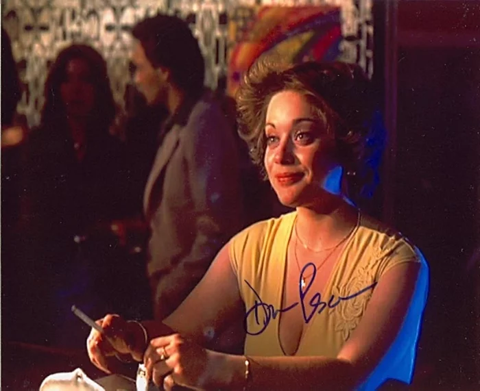 Donna Pescow autograph