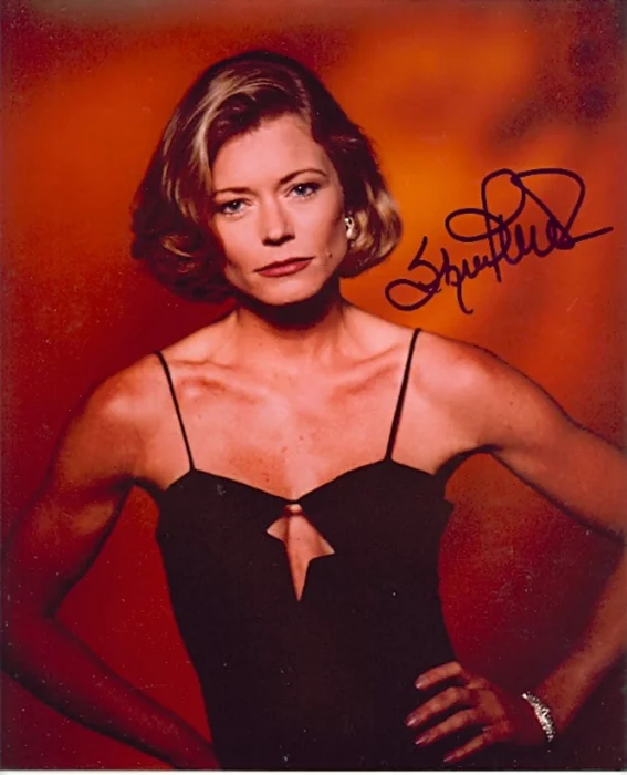 Sheree J. Wilson autograph