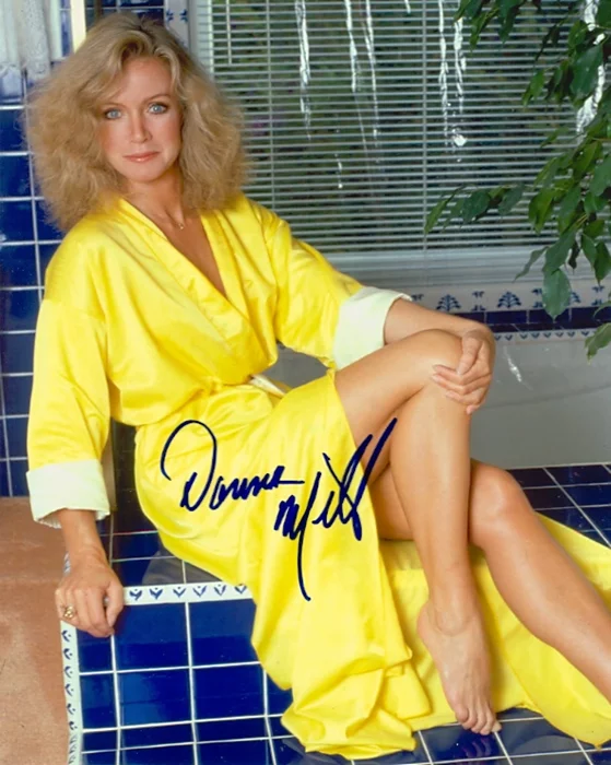 Donna Mills autograph